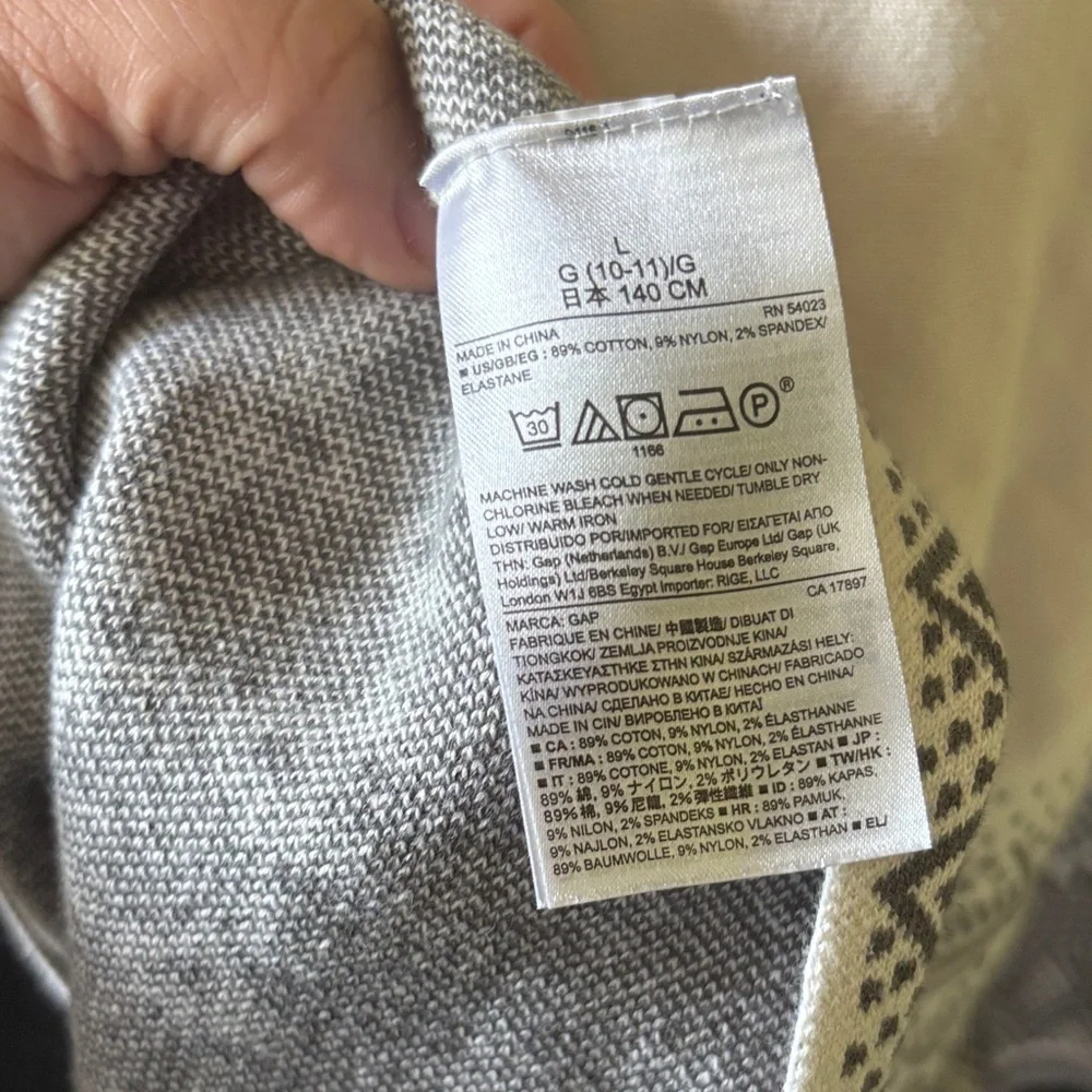 GAP Kids Formal knit Dress in White and Black sz L